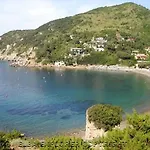 100 Mt Dal Mare E Piscina Lägenhet